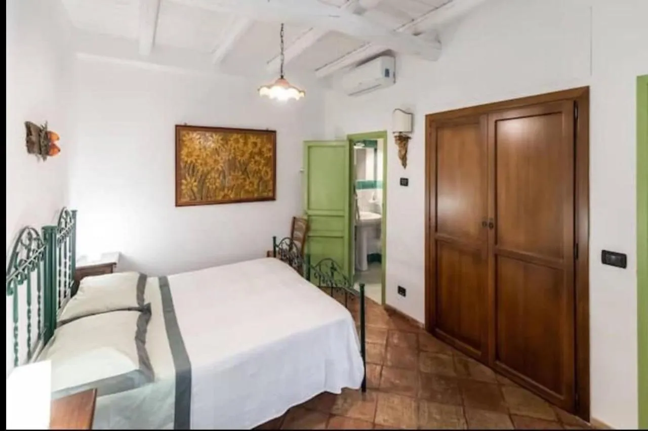 Case Saponara Cefalu 0*,